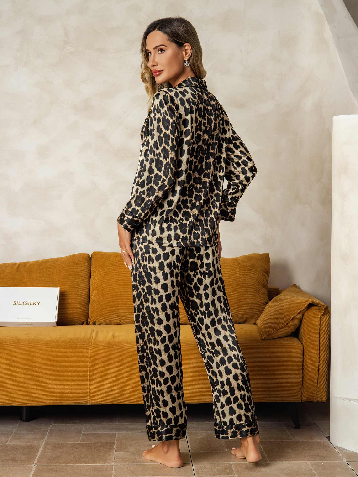 [Leopardi] SilkSilky-FI Naisten Pyjamat 002