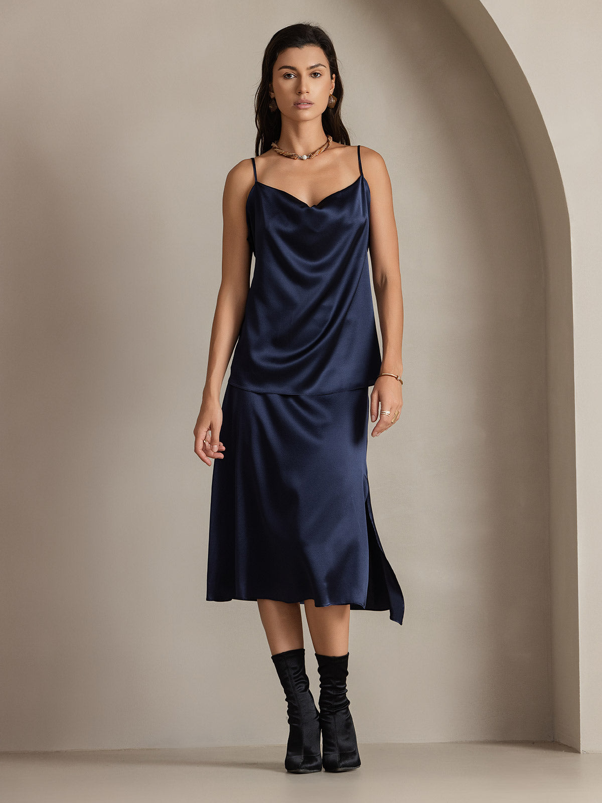 [Tummansininen] SilkSilky-FI 19Momme Skirt 004