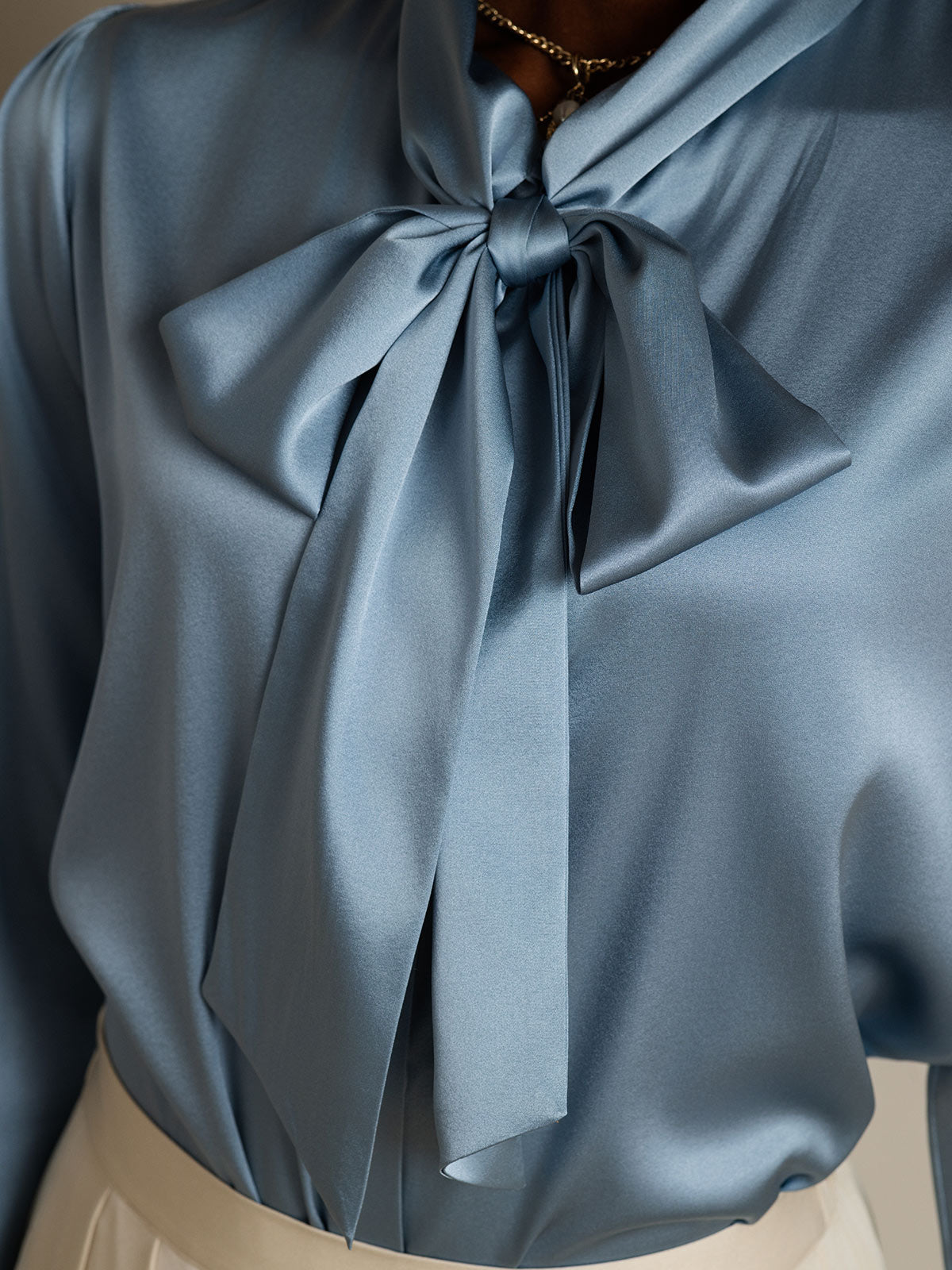 [Harmaansininen] SilkSilky-FI 19Momme Silk Long Sleeve Tie Neck Naisten paita 008