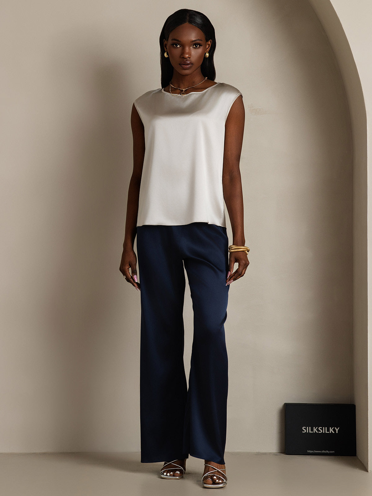 [Vaalean Harmaa] SilkSilky-FI 19Momme Womens T-Shirt 005