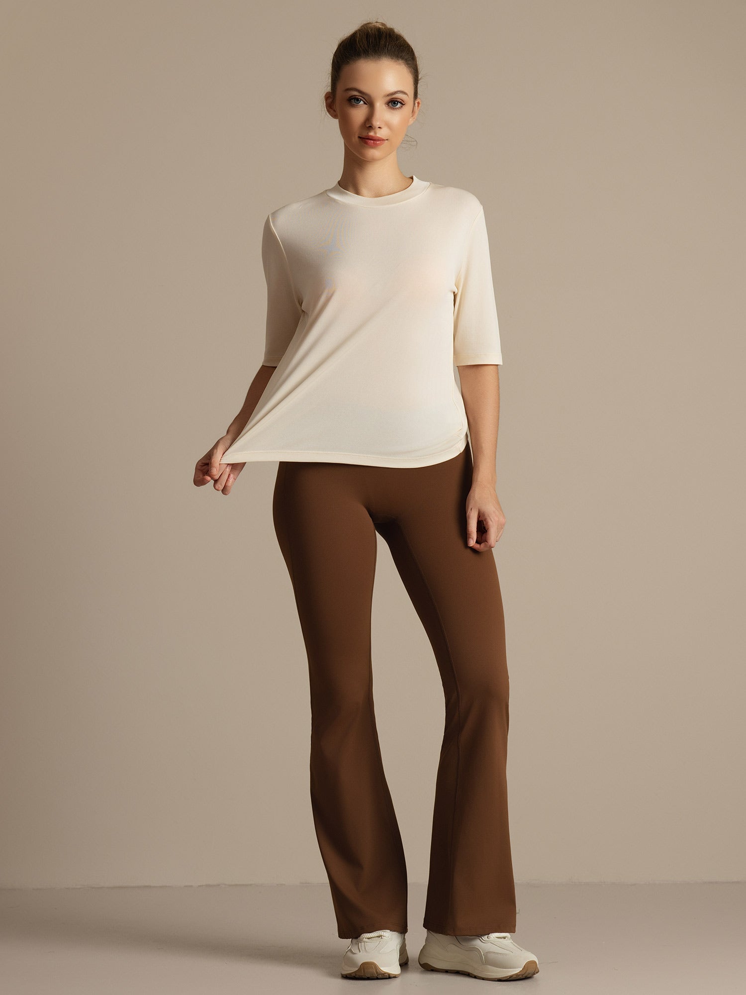 [Beige] SilkSilky-FI Puolihiha Tiukka Crew Neck Naisten T-paita 008