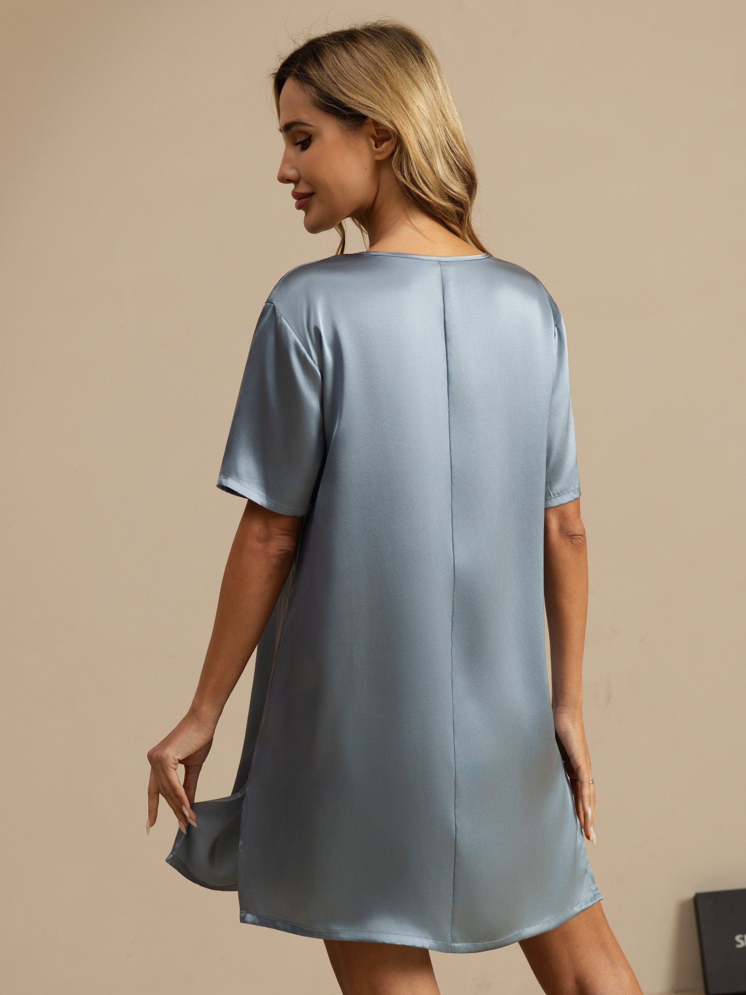 [Harmaansininen] SilkSilky-FI Half Sleeve V Neck Yöpaita 002