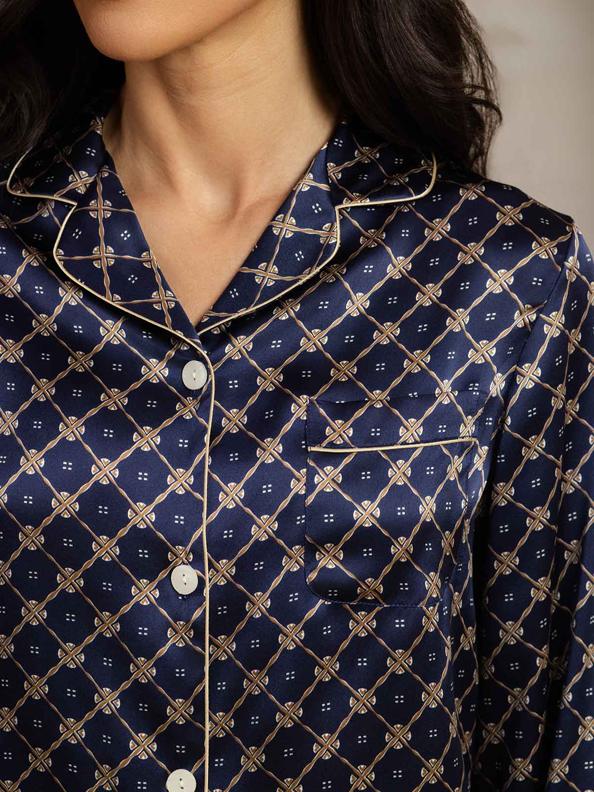 [Laivasto Ketju] SilkSilky-FI Womens Pajamas 006