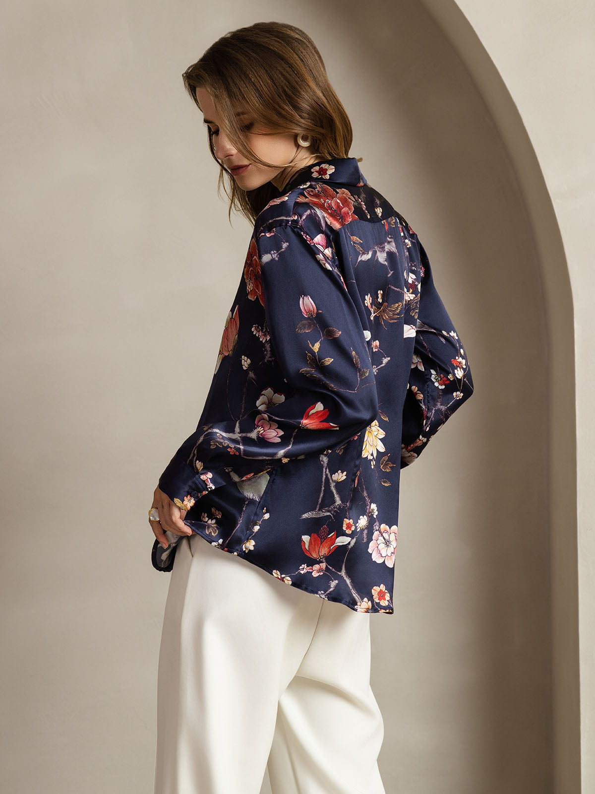 [Laivasto Kukka] SilkSilky-FI Long Sleeve Lapel Collar Naisten paita 002