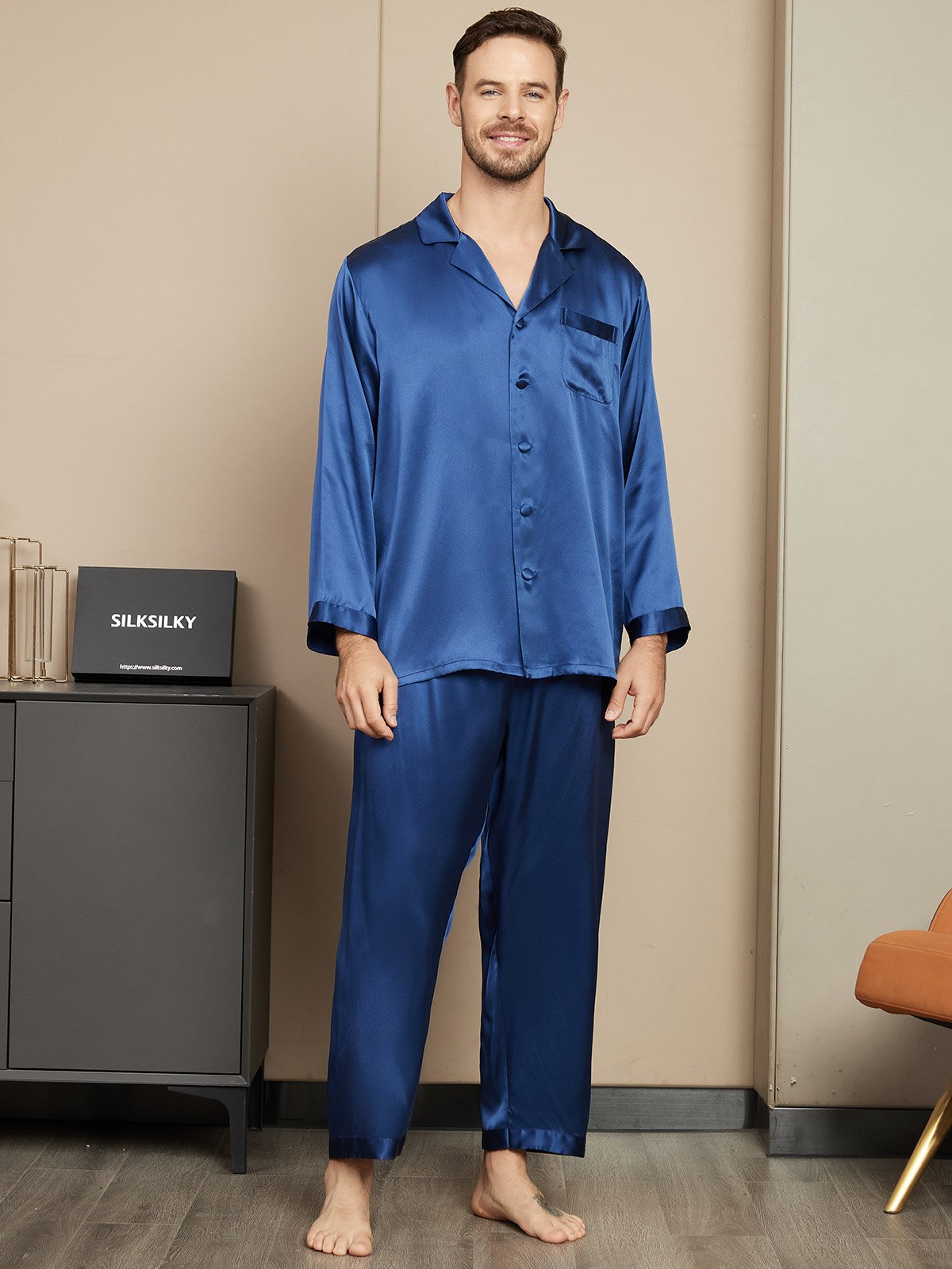 [Tummansininen] SilkSilky-FI Mens Pajamas 001