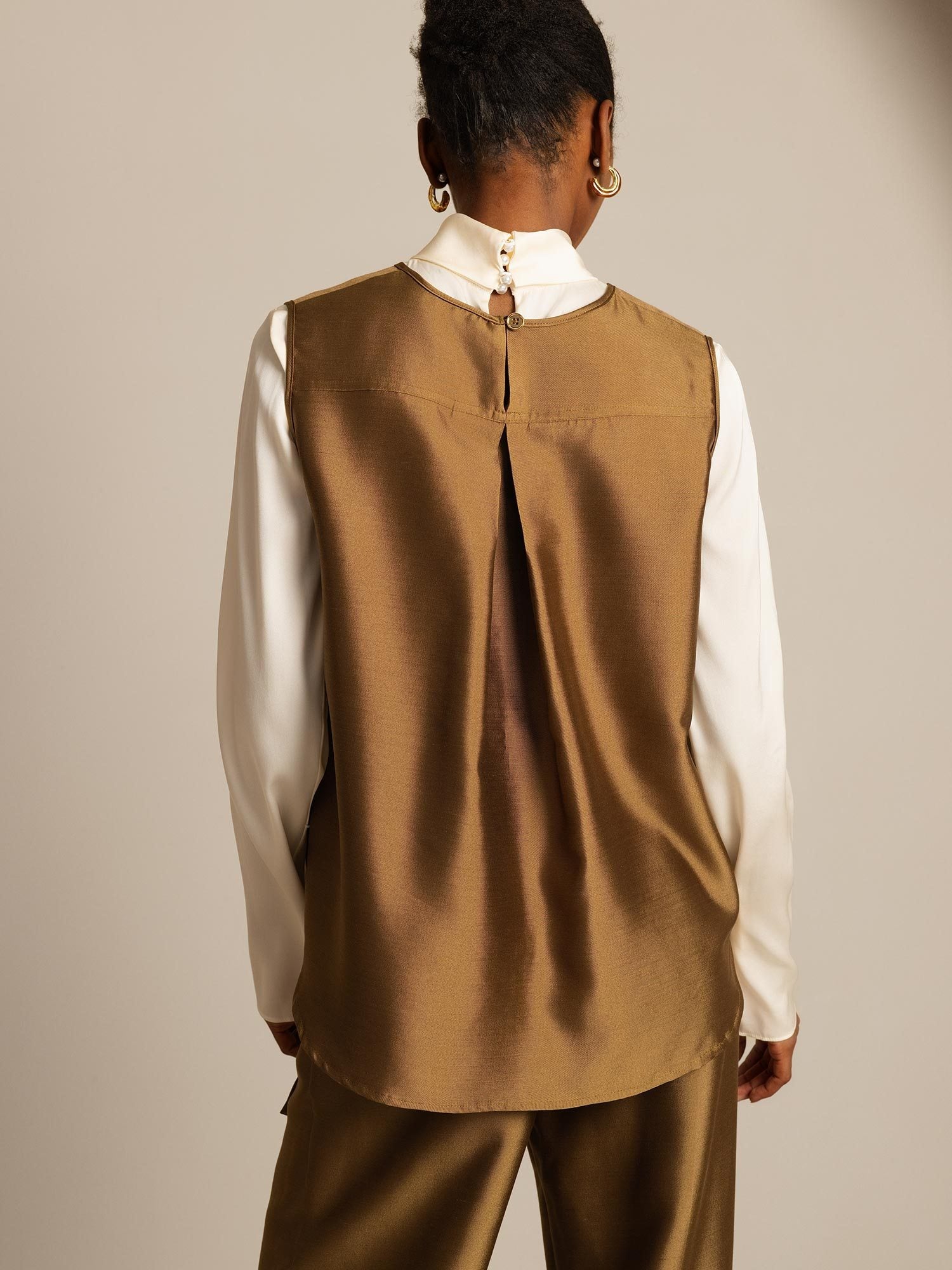 [Pronssi] SilkSilky-FI 32Momme Silk-Wool Blend Womens Vest 002,