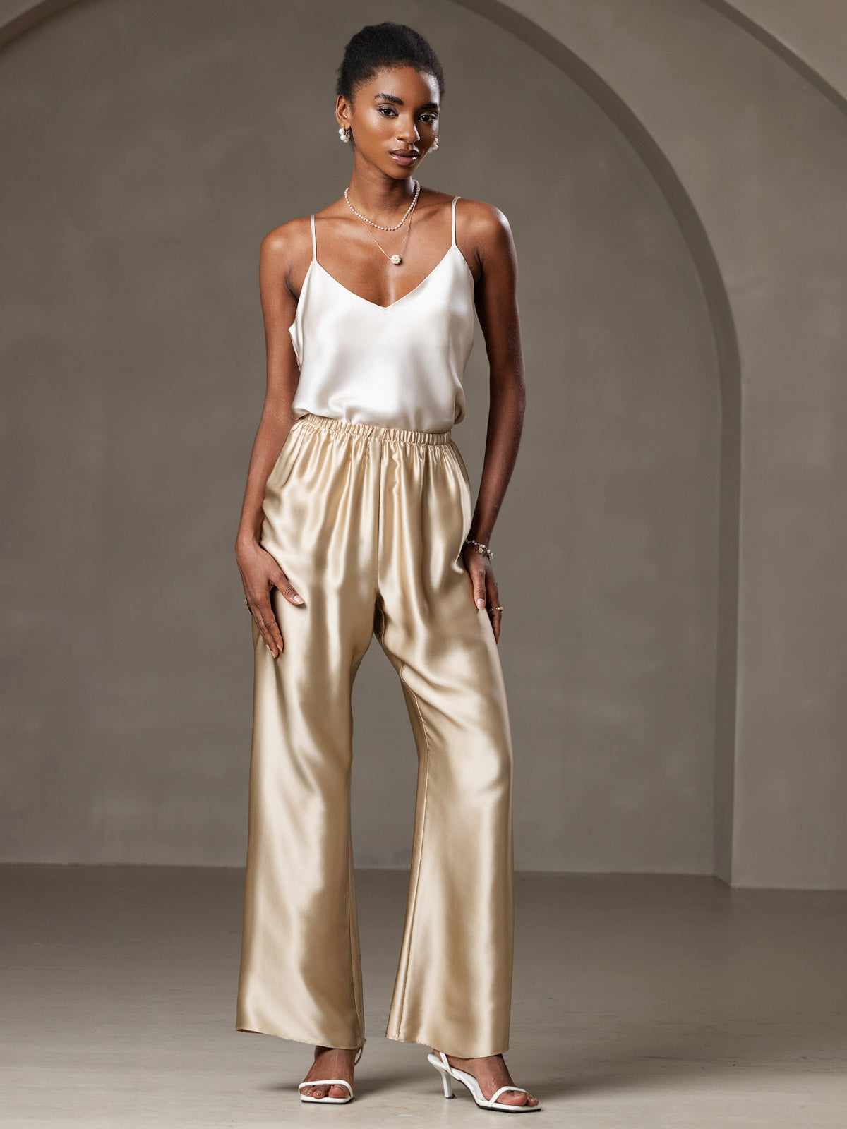 [Beige] SilkSilky-FI Camisoles 005