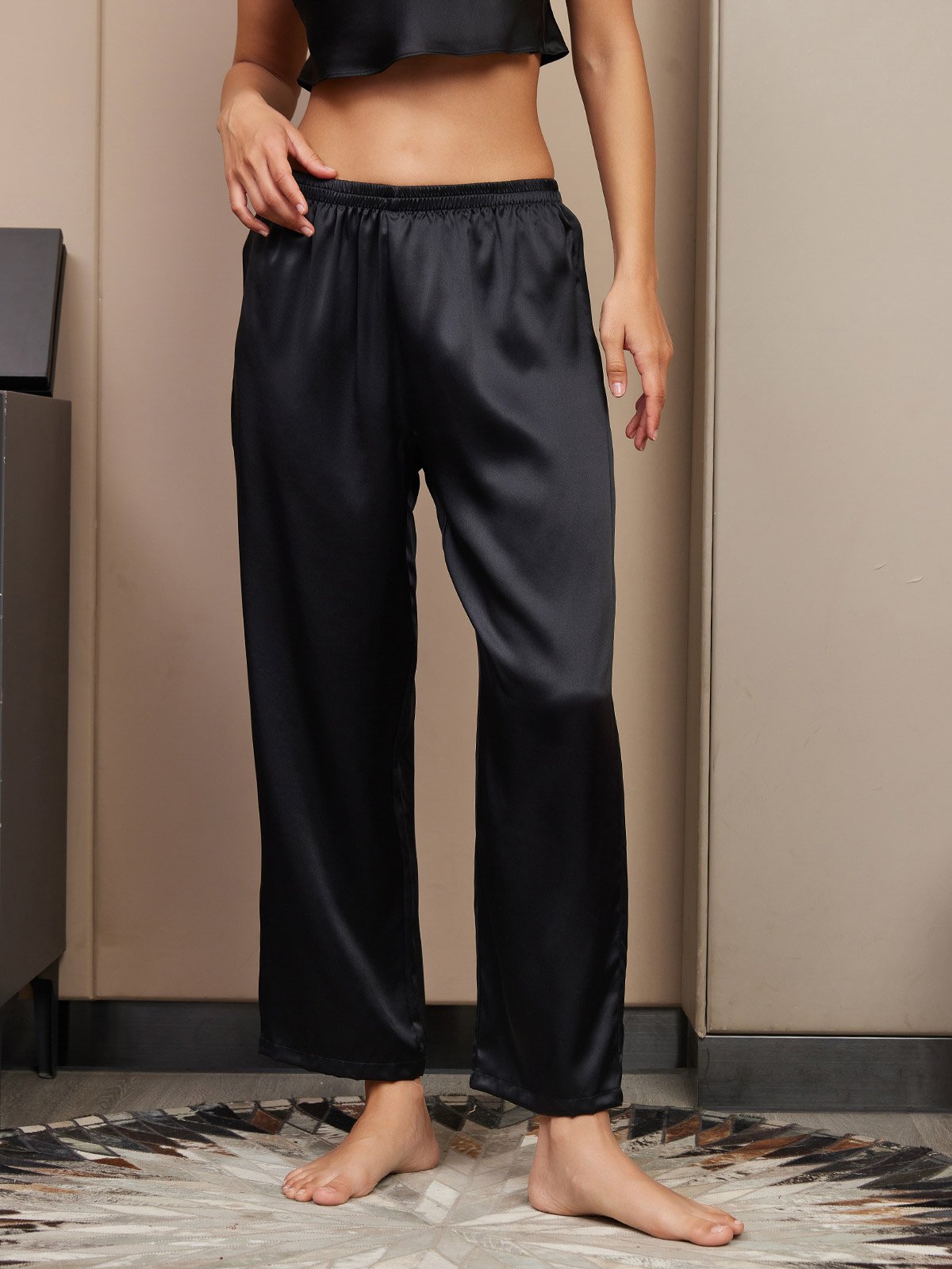 [Musta] SilkSilky-FI Womens Sleep Bottoms 003