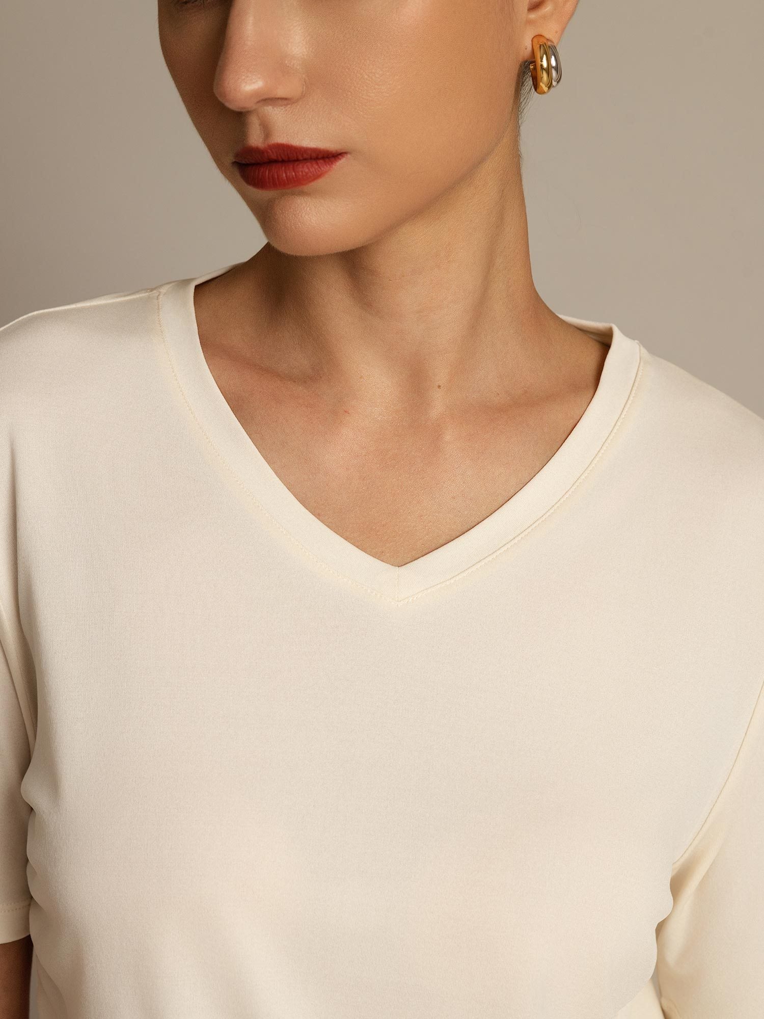 [Beige] SilkSilky-FI Womens T-Shirt 003