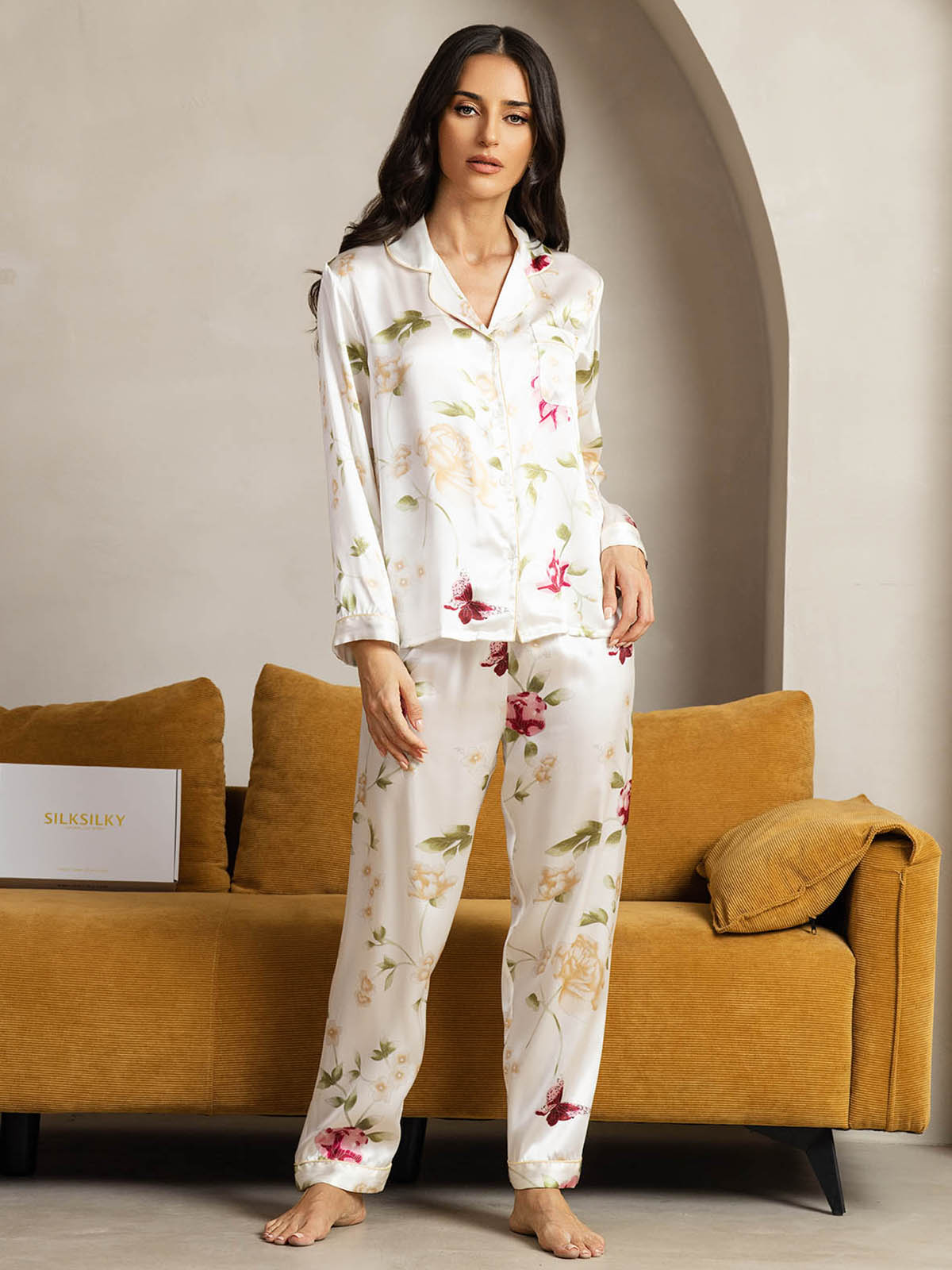 [Norsunluukukka] SilkSilky-FI Womens Pajamas 001