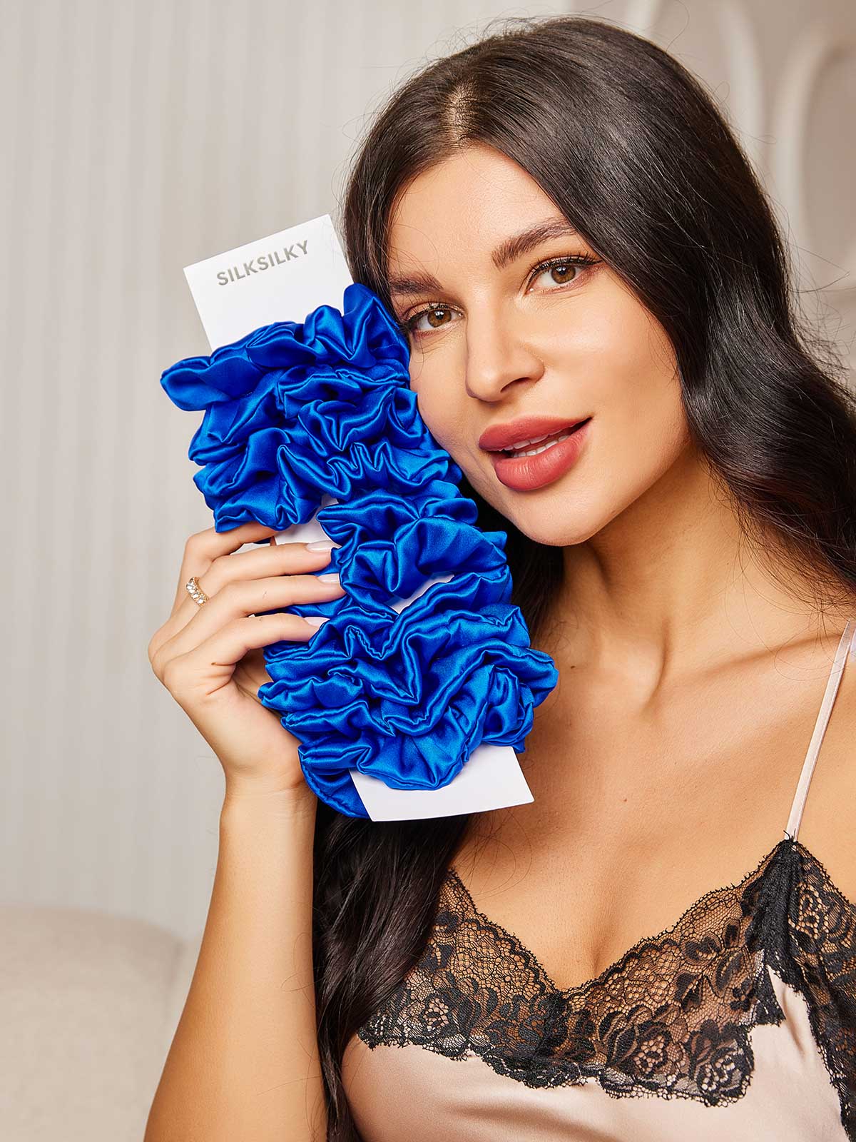 [Sininen] SilkSilky-FI 19Momme Scrunchie 001