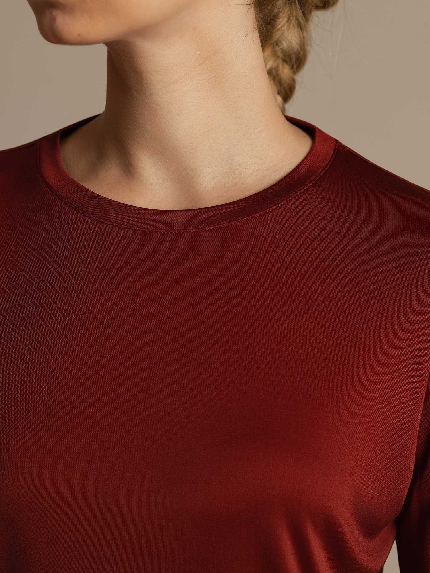[Poltettu Tiili] SilkSilky-FI Pitkähihainen Tiukka Crew Neck Naisten T-paita 005