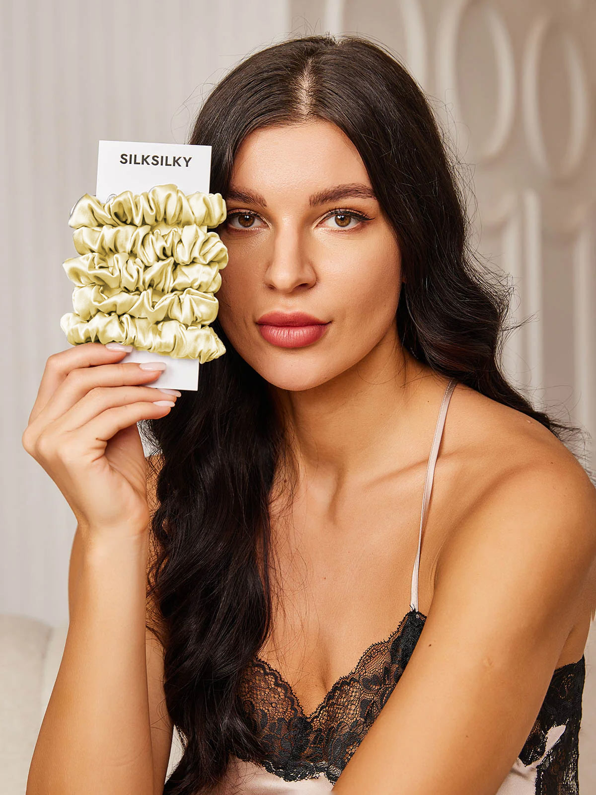 [Vaaleankeltainen] SilkSilky-FI 19Momme Scrunchie 001