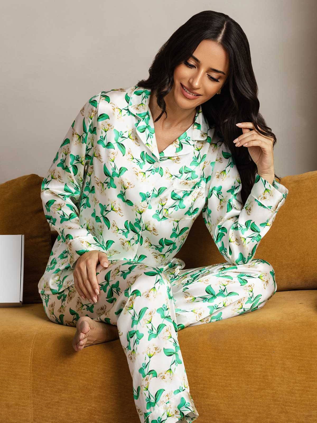 [Vihreä Kukka] SilkSilky-FI Womens Pajamas 003