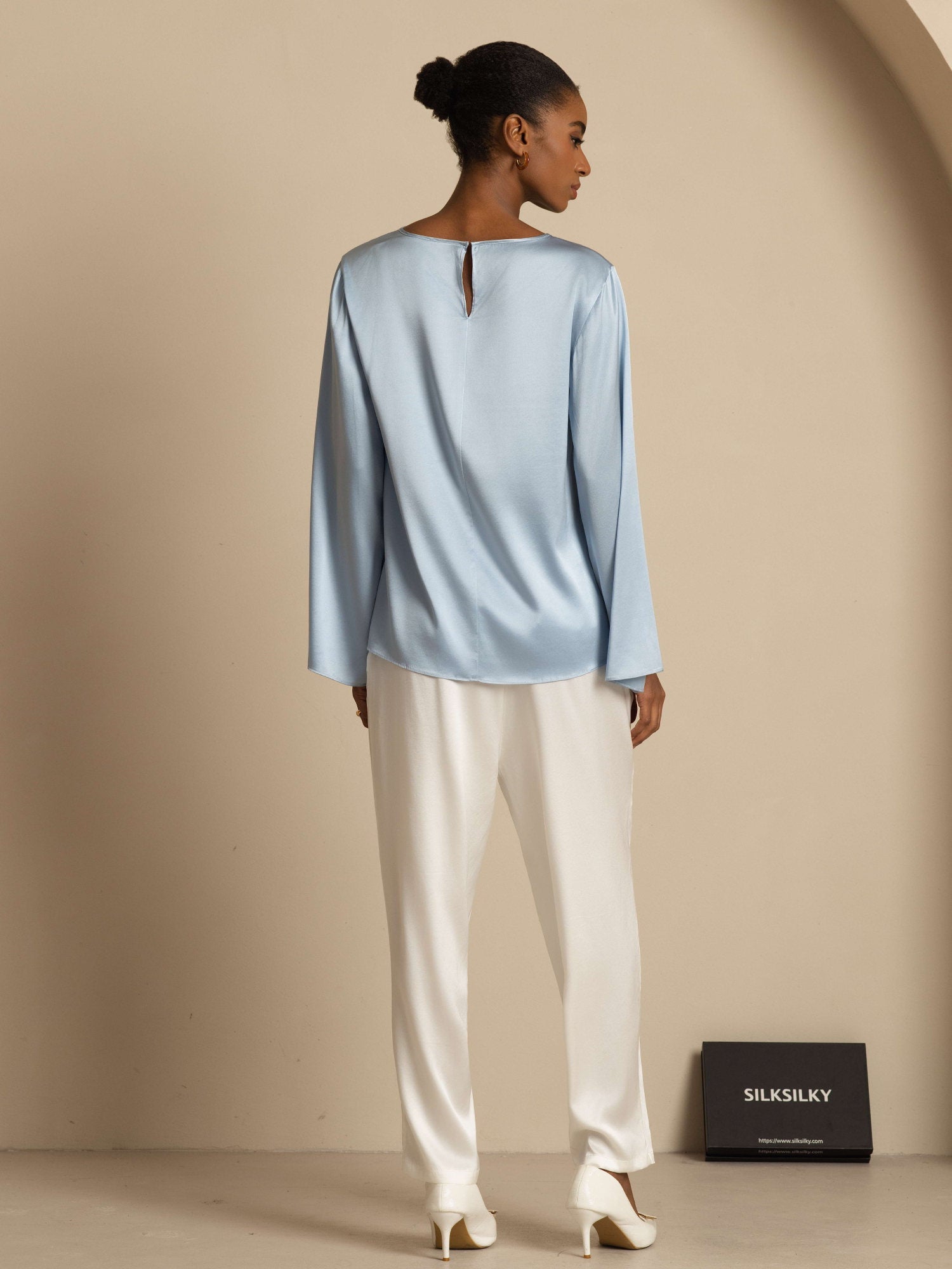 [Harmaansininen] SilkSilky-FI 19Momme Pitkähihainen Venekaula-aukko Pusero 002