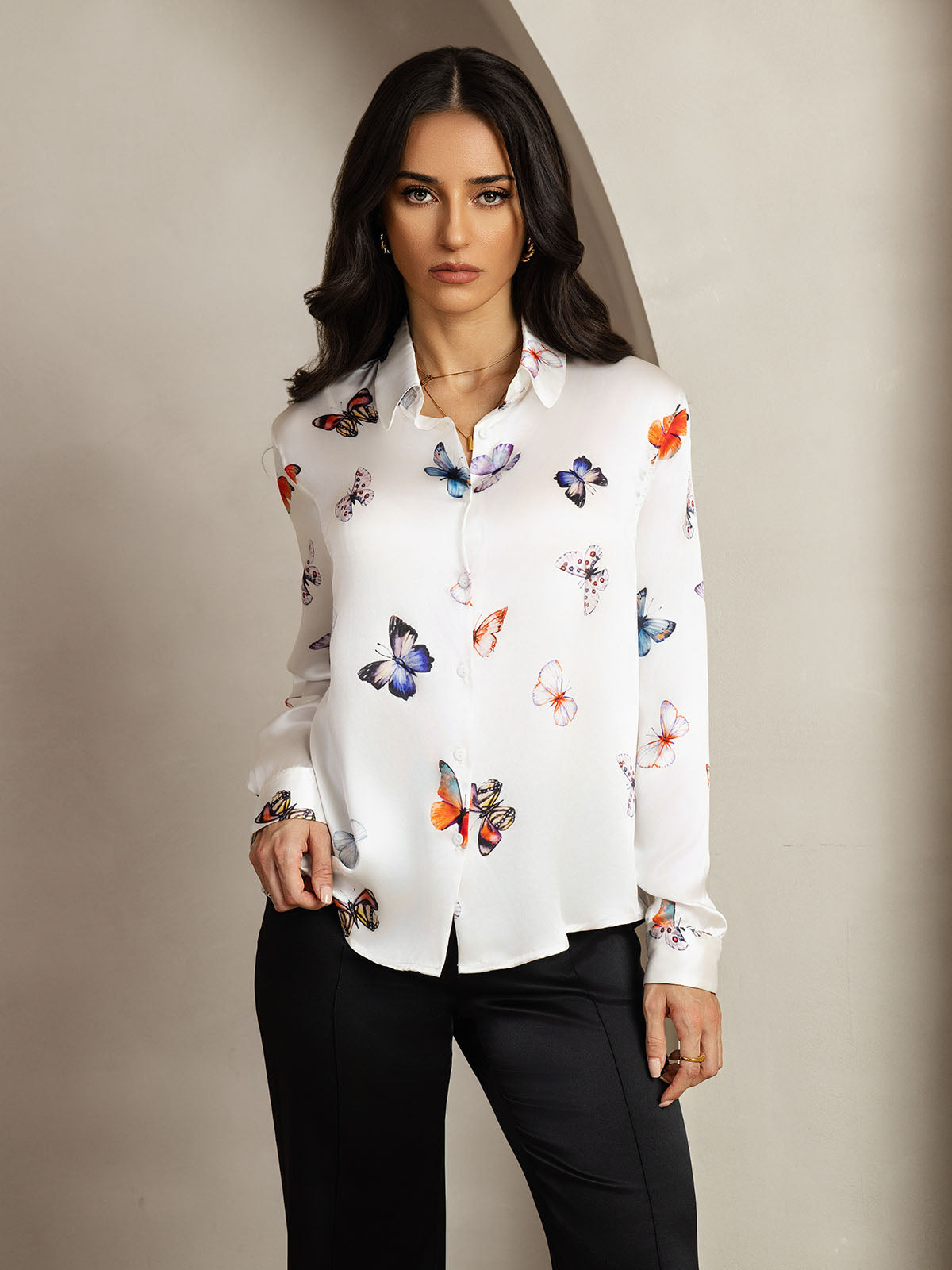 [Valkoinen Perhonen] SilkSilky-FI Long Sleeve Lapel Collar Naisten paita 001