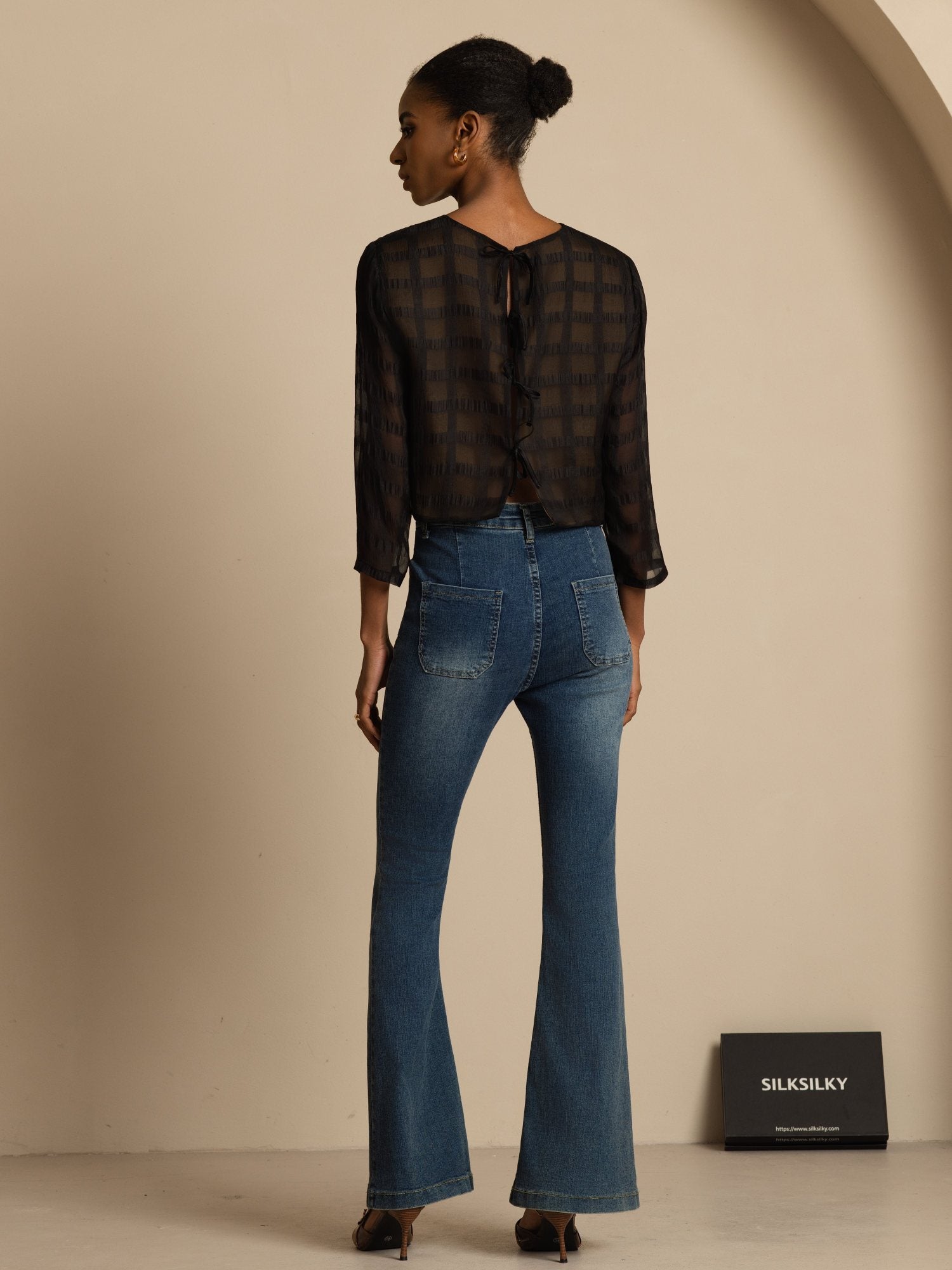 [Musta] SilkSilky-FI Blouse 007