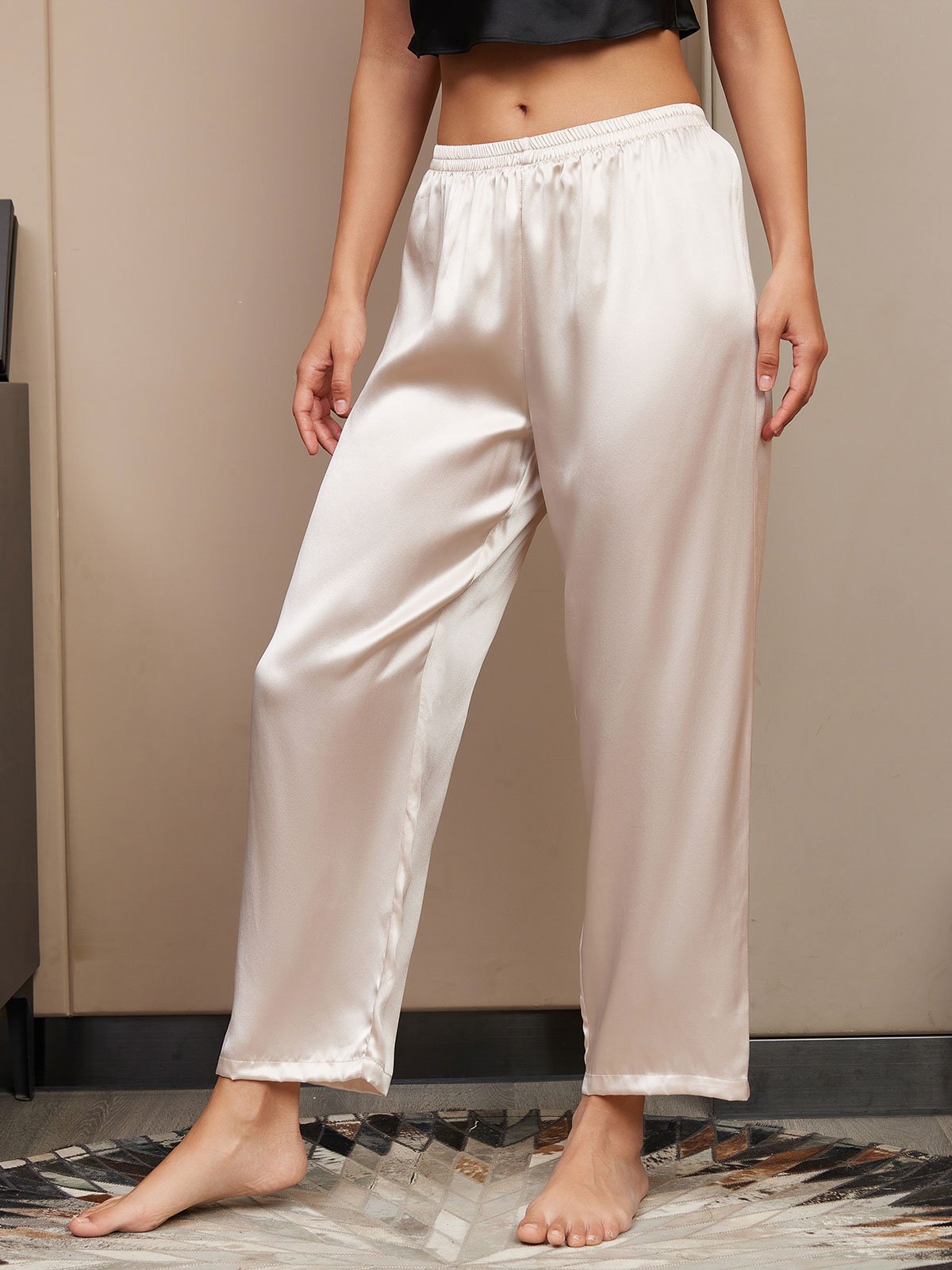 [Vaaleanbeige] SilkSilky-FI Womens Sleep Bottoms 003