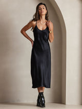 [Musta] SilkSilky-FI Spaghetti Strap V Neck Mekko 004