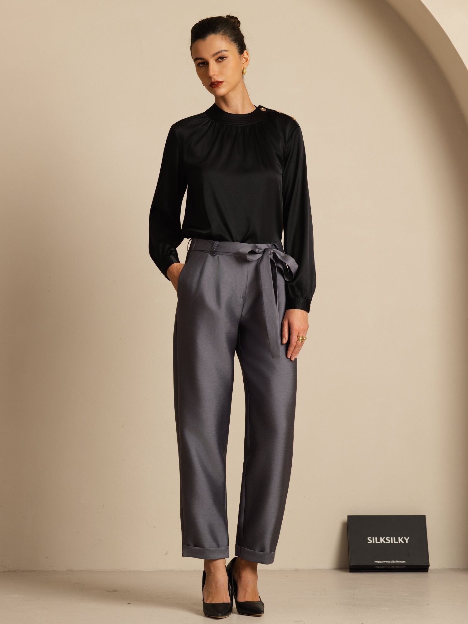 [Musta] SilkSilky-FI 19Momme Silkki Pitkähihainen Pyöreä Pääntie Pusero 006