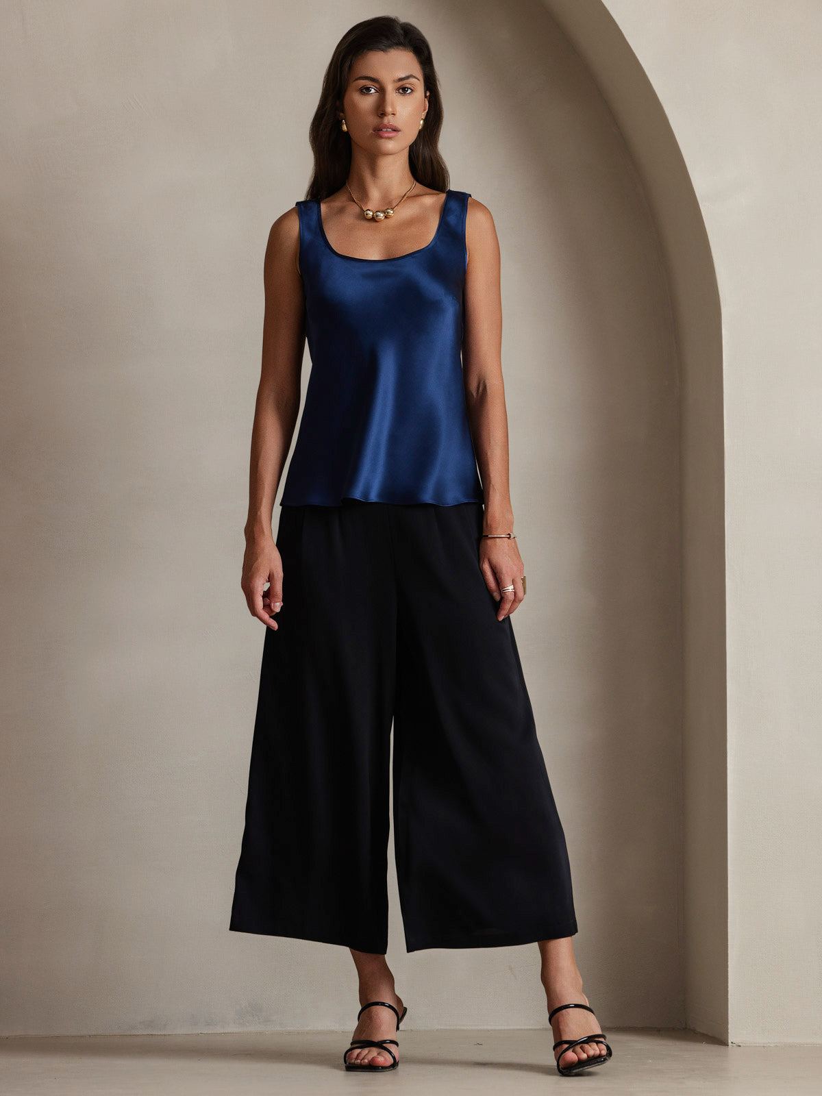 [Tummansininen] SilkSilky-FI 19Momme Camisoles 001