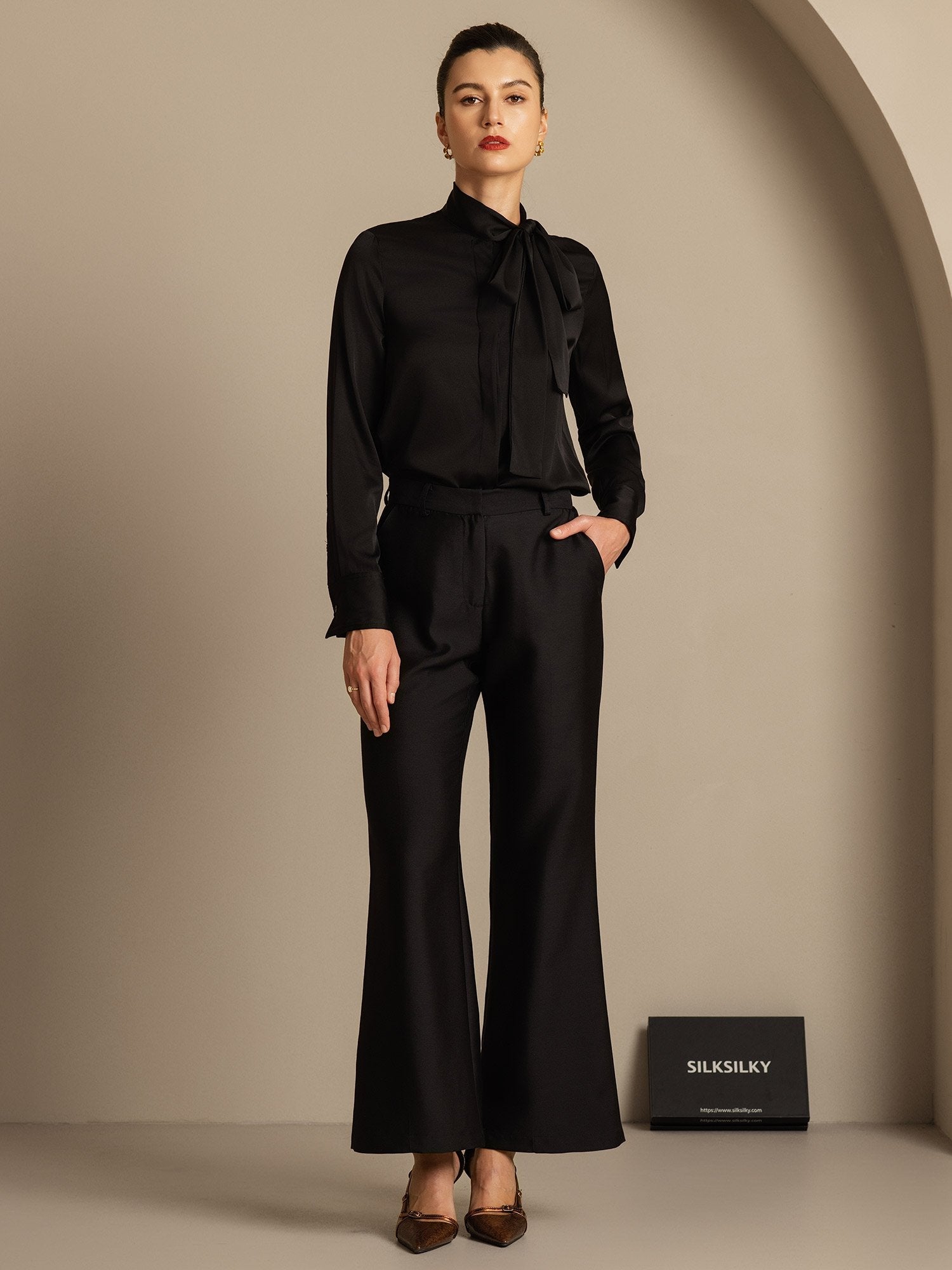 [Musta] SilkSilky-FI 32Momme Silk-Wool Blend Womens Pants 007,