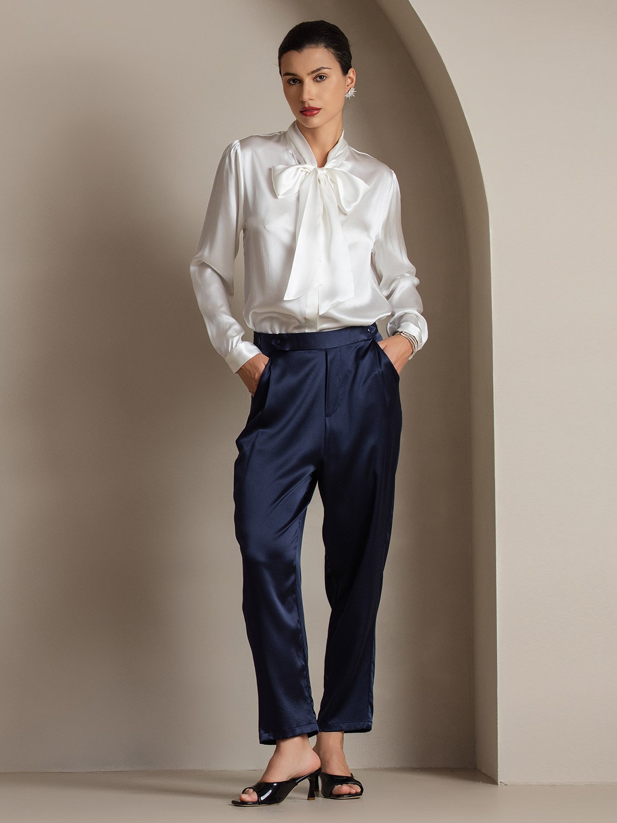 [Valkoinen] SilkSilky-FI 19Momme Silk Long Sleeve Tie Neck Naisten paita 007