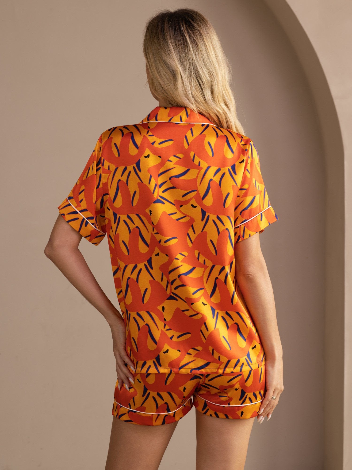 [Oranssi Kettu] SilkSilky-FI Short Sleeve Lapel Collar Naisten Pyjamat 002