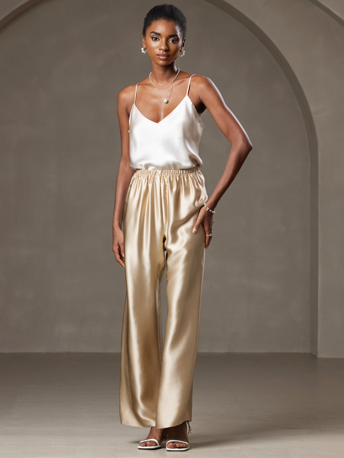 [Beige] SilkSilky-FI Camisoles 006