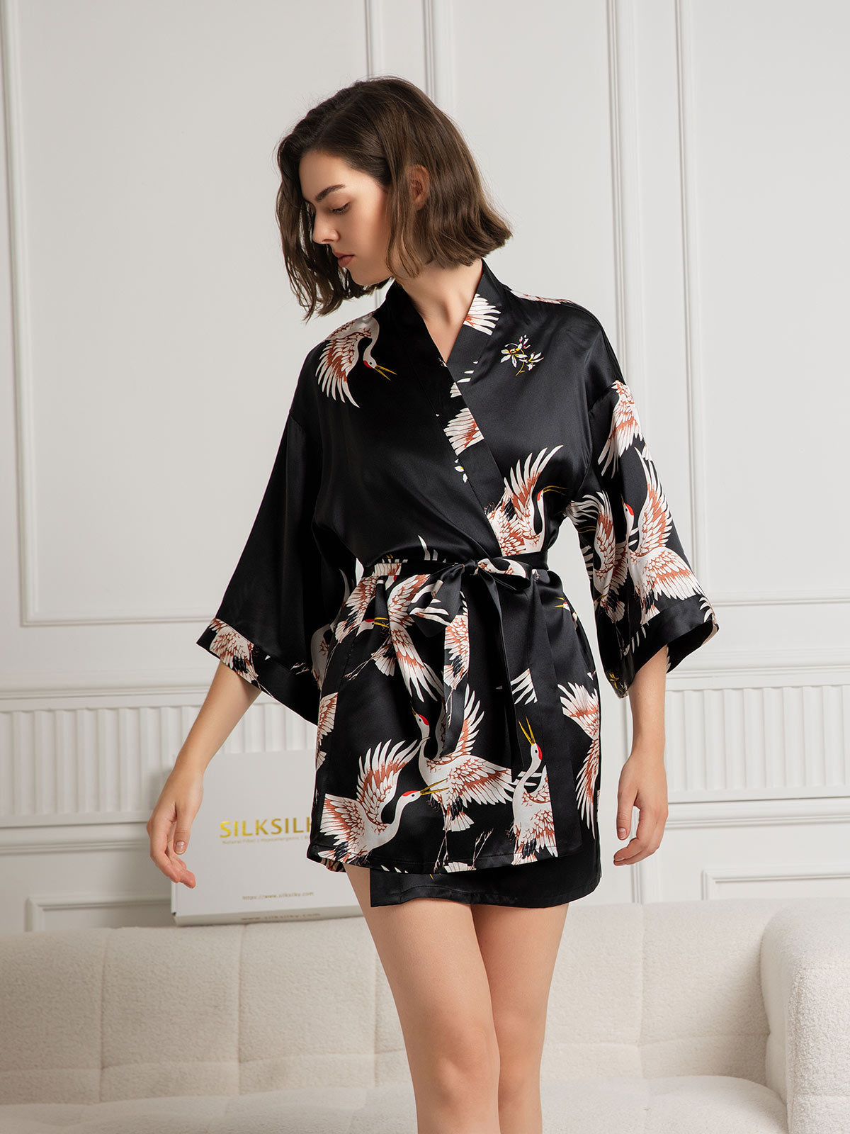 [Musta] SilkSilky-FI Womens Robe 001