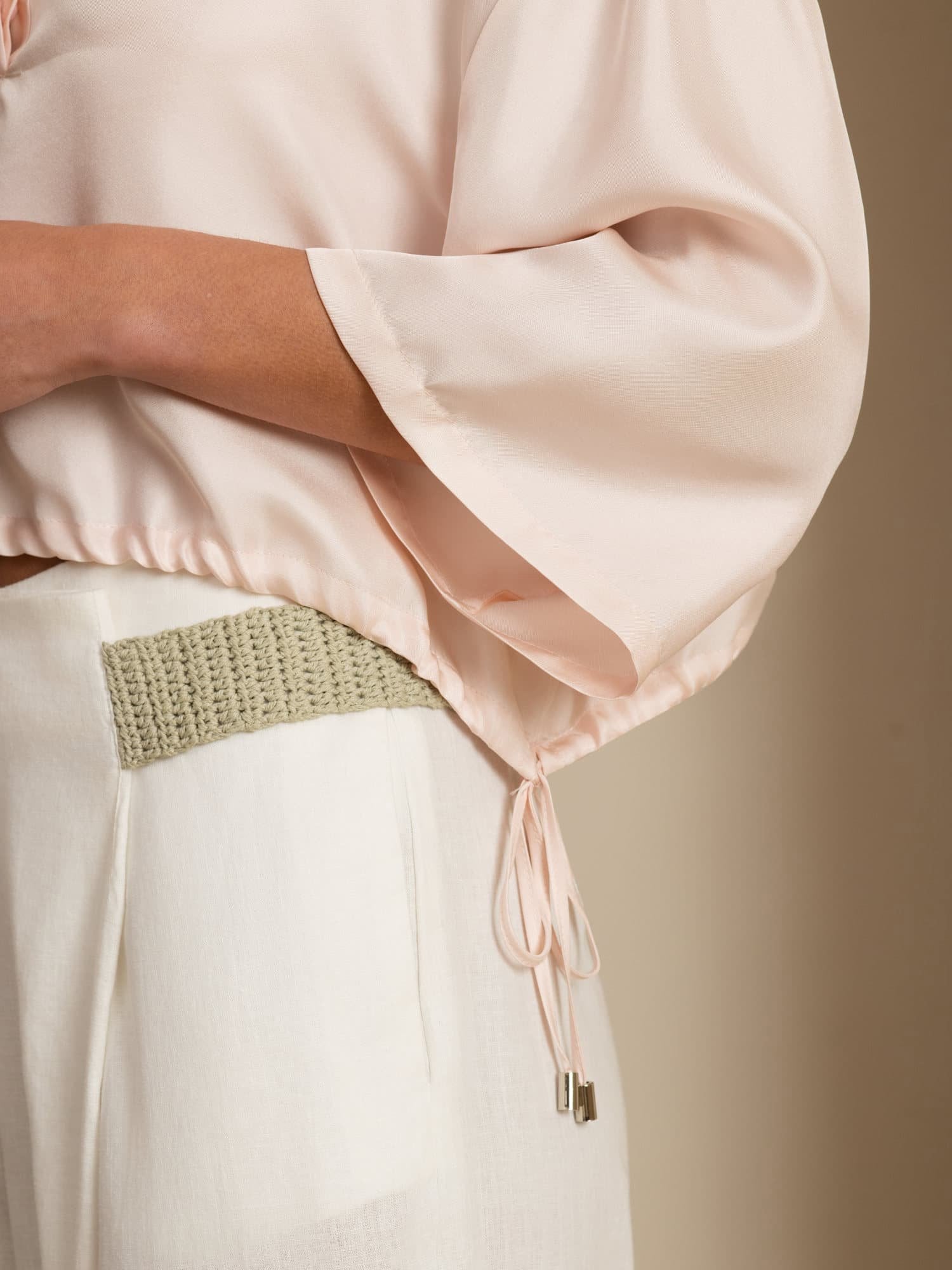 [Pinkki] SilkSilky-FI 18Momme Puolihiha Kauluskäänne Pusero 006