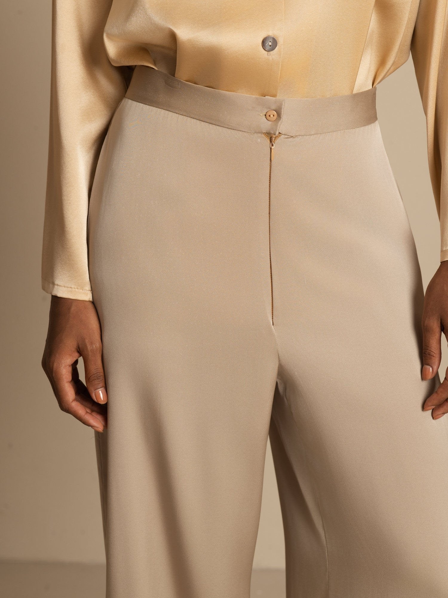 [Tan] SilkSilky-FI 19Momme Silkki Womens Pants 004