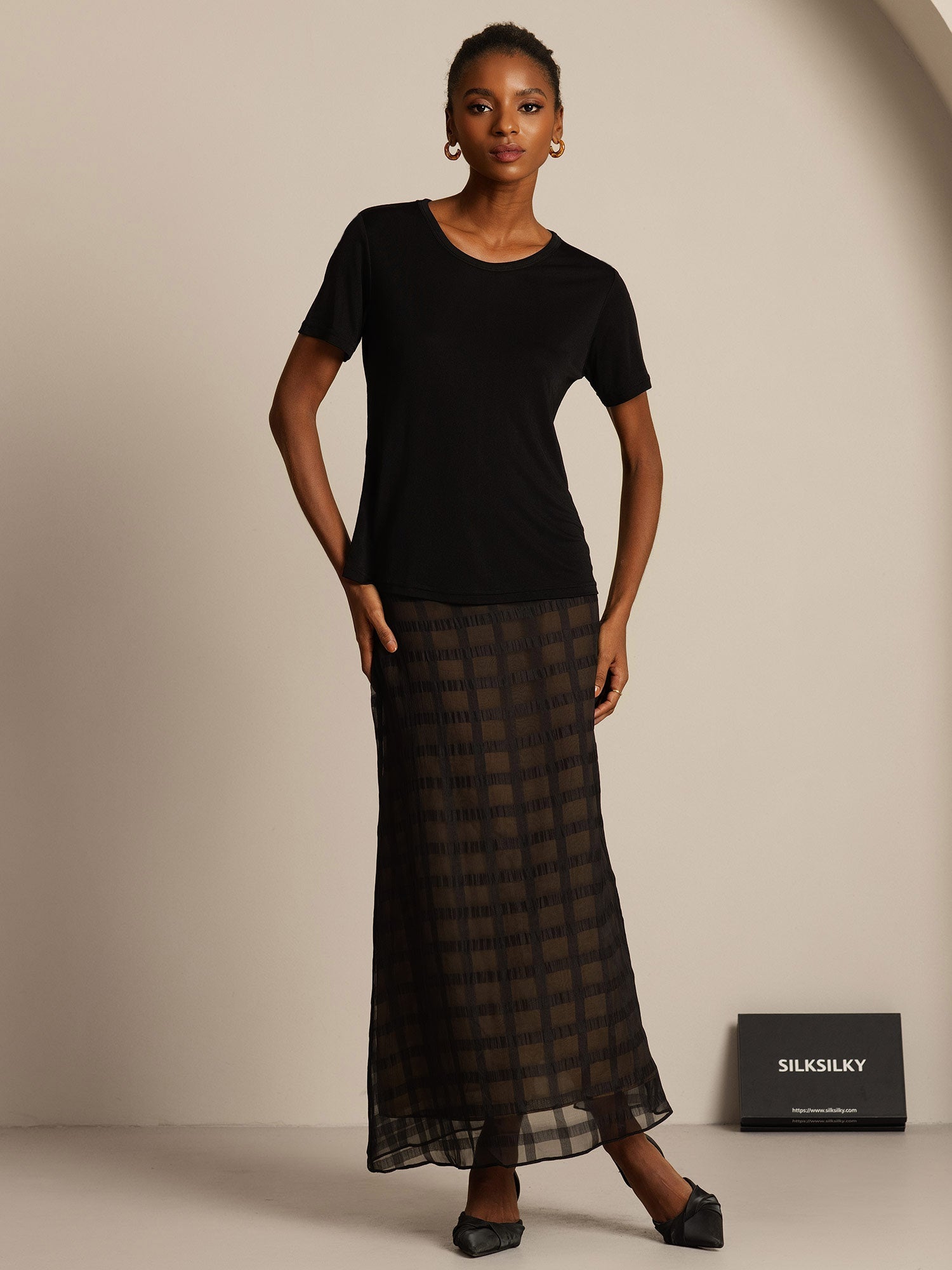 [Musta] SilkSilky-FI Womens T-Shirt 007,