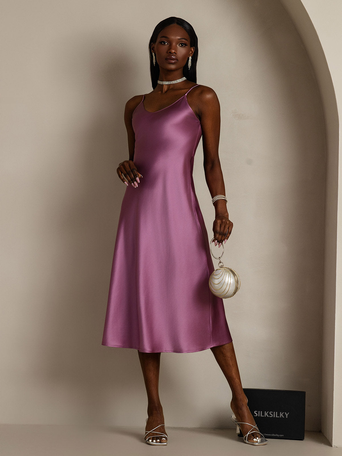 [Tumma Violetti] SilkSilky-FI Pure Silk Sleeveless Round Neck Yöpaita 005