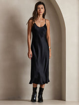 [Musta] SilkSilky-FI Spaghetti Strap V Neck Mekko 001