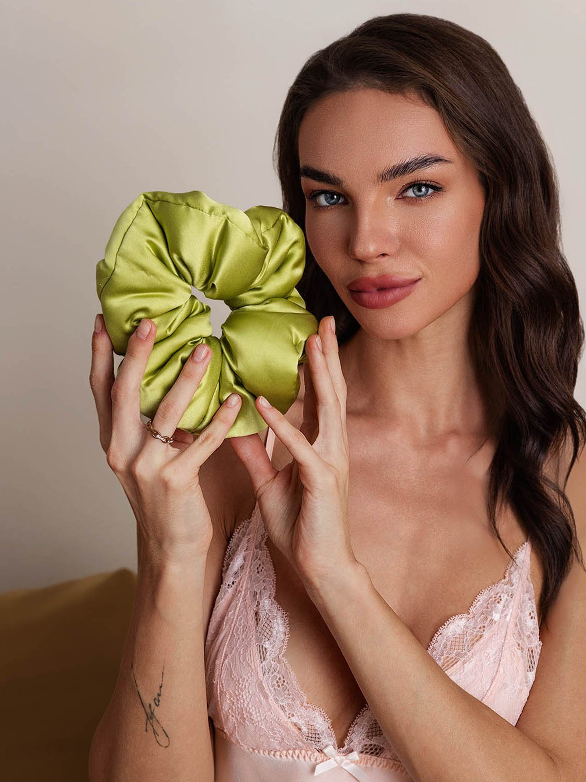 [Vihreä] SilkSilky-FI Scrunchie 003