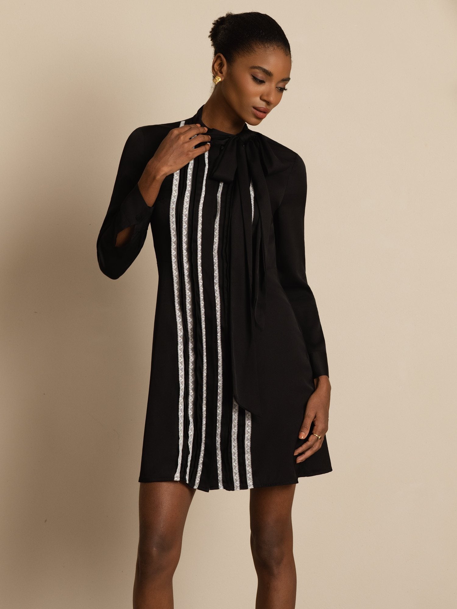 [Musta] SilkSilky-FI 19Momme Silkki Pitkähihainen Solmukaulus Mekko 004