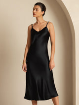 [Musta] SilkSilky-FI Spaghetti Strap V Neck Mekko 006