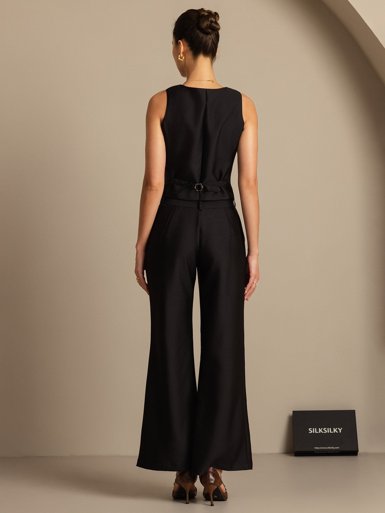 [Musta] SilkSilky-FI 32Momme Silk-Wool Blend Womens Vest 002,