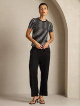 [Musta Raita] SilkSilky-FI Short Sleeve Crew Neck Naisten T-paita 008