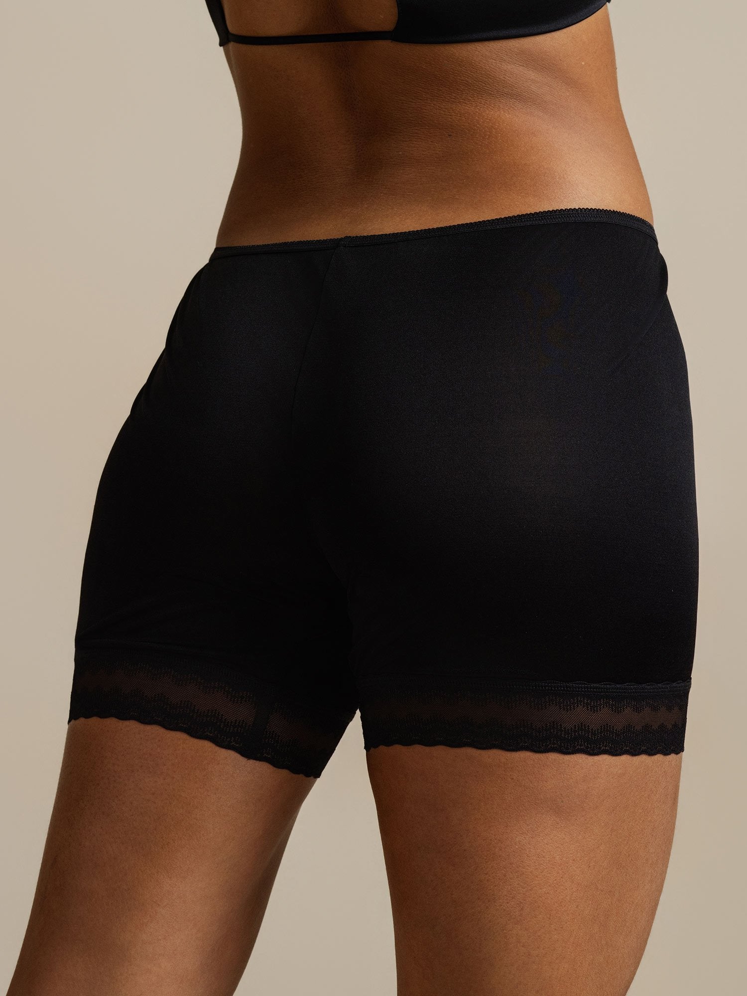 [Musta] SilkSilky-FI Panty 005,