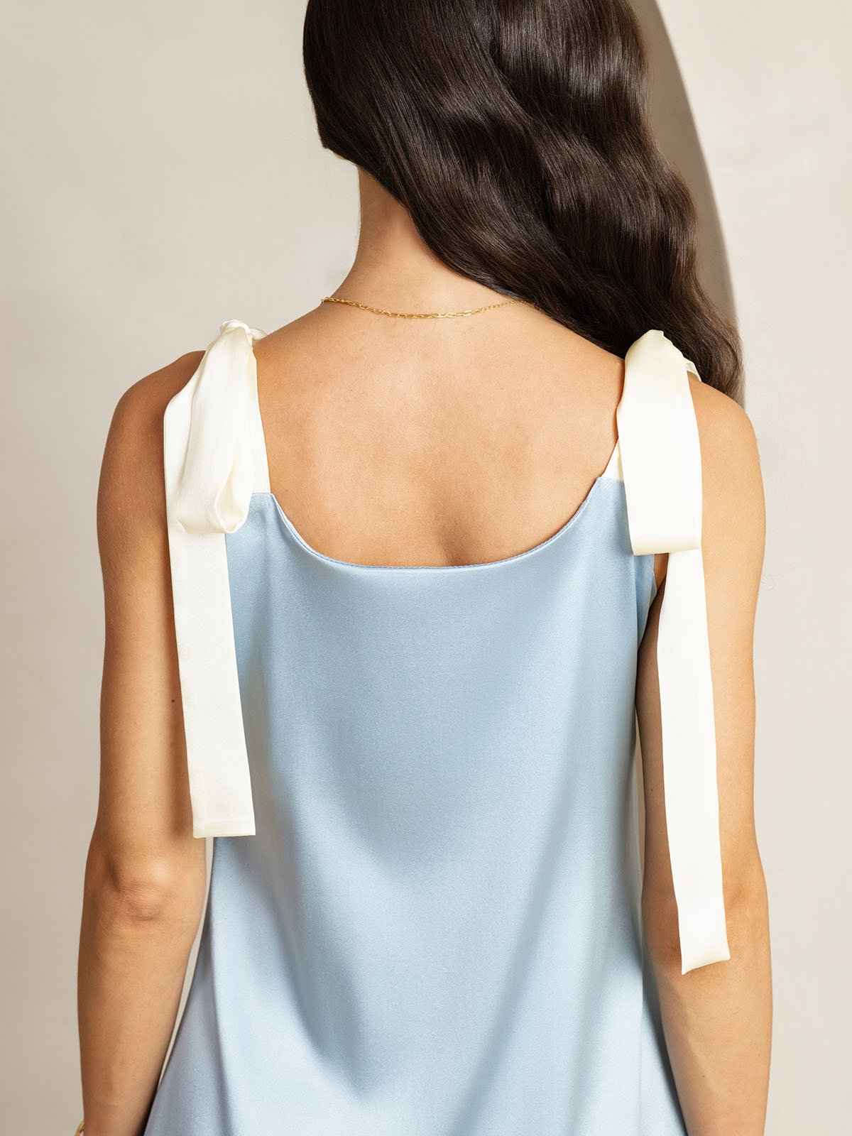 [Harmaansininen] SilkSilky-FI 19Momme Square Neck Mekko 006