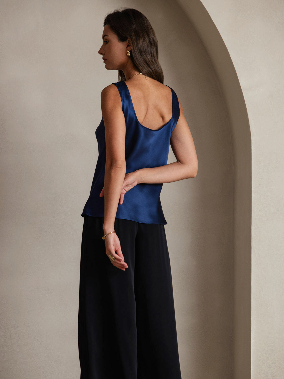 [Tummansininen] SilkSilky-FI 19Momme Camisoles 004