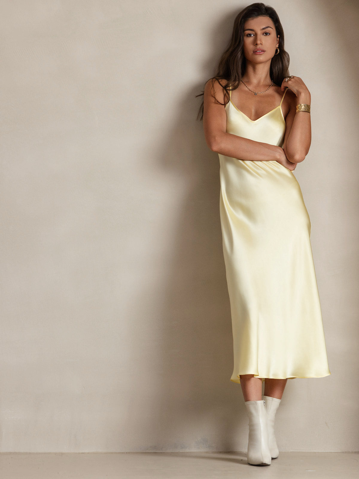 [Vaaleankeltainen] SilkSilky-FI Pure Silk Sleeveless Round Neck Yöpaita 005