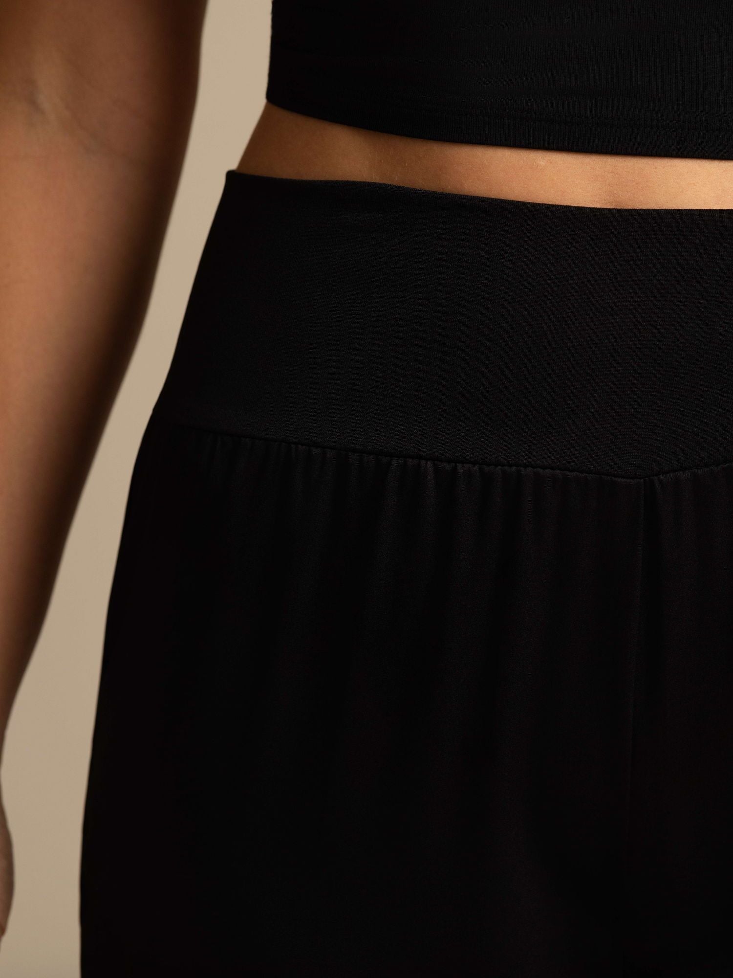 [Musta] SilkSilky-FI 19Momme Silkki Womens Pants 004