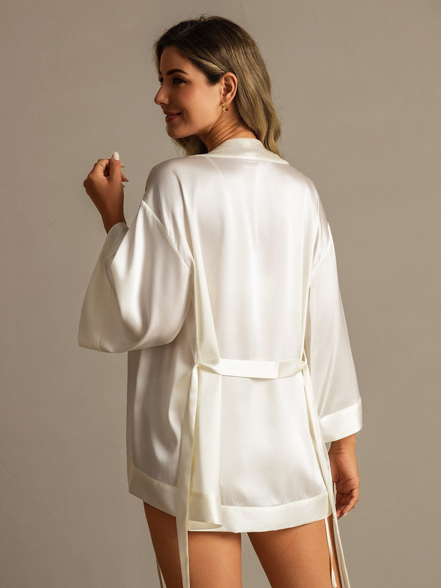 [Valkoinen] SilkSilky-FI 19Momme Womens Robe 002,