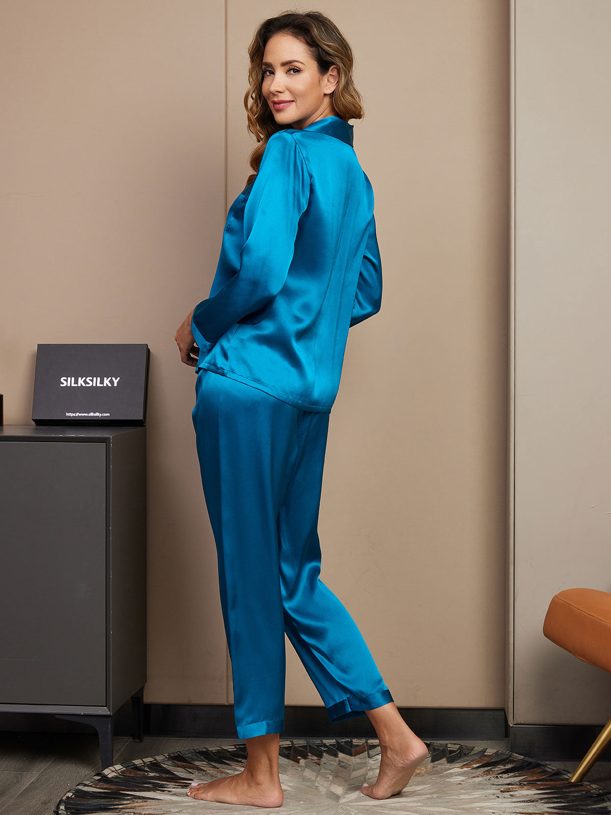 [Sinivihreä] SilkSilky-FI Womens Pajamas 002