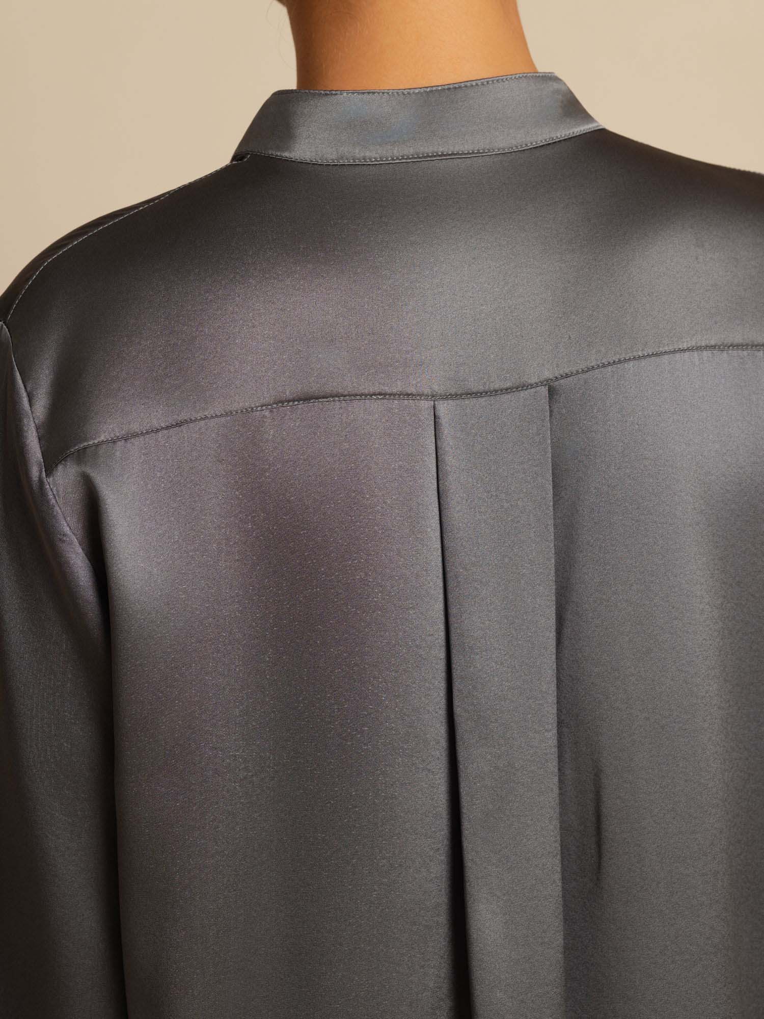 [Tumman Harmaa] SilkSilky-FI 19Momme Silkki Pitkähihainen Pystykaulus Pusero 007