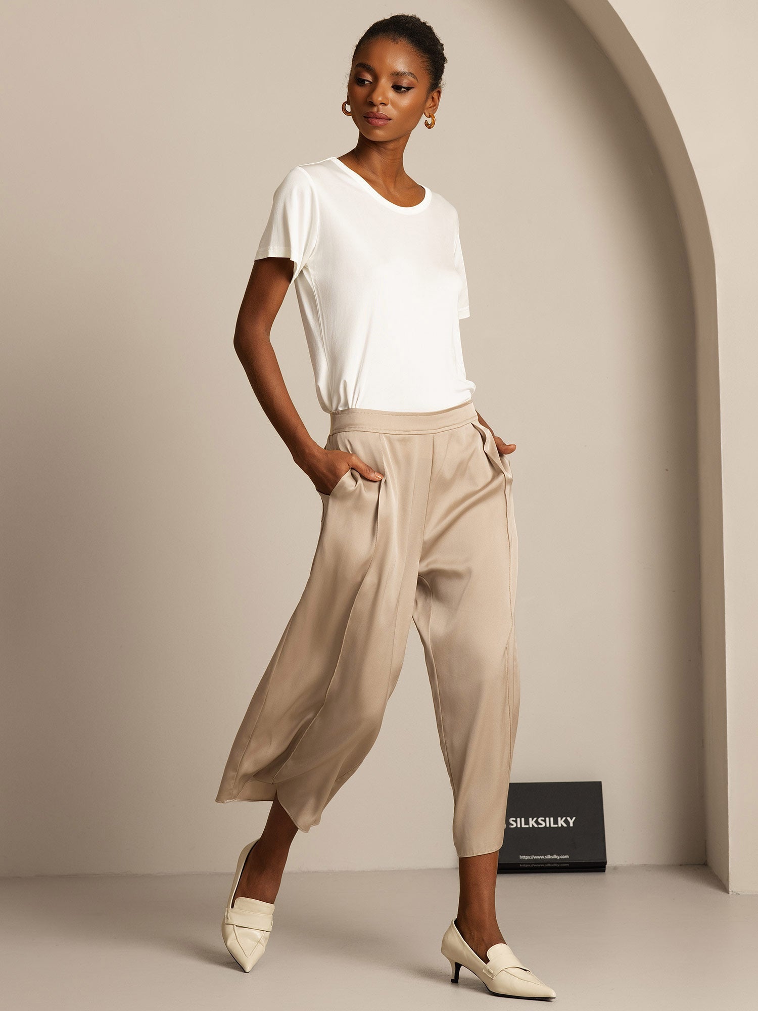 [Valkoinen] SilkSilky-FI Womens T-Shirt 007