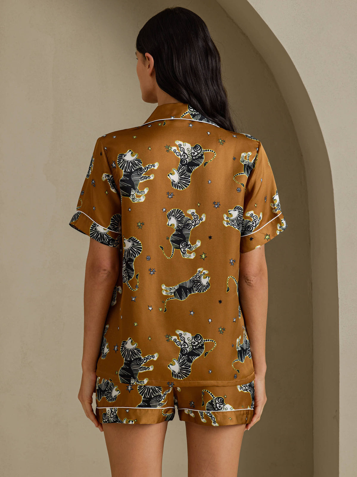 [Ruskea Leijona] SilkSilky-FI Short Sleeve Notch Collar Naisten Pyjamat 002